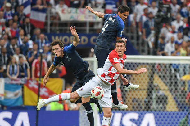 他们不仅攻 他们不仅攻